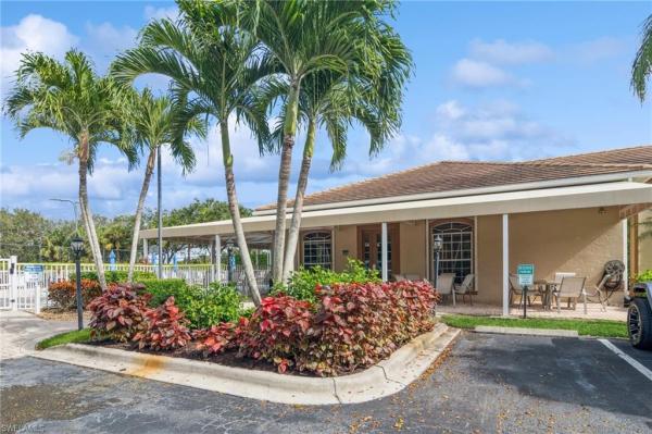 Heritage Greens, 1608 Morning Sun Ln #D-38, Naples, Florida 34119, image 1