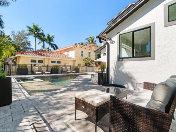 Burtwood, 1240 Wales Dr, Fort Myers, Florida 33901, image 1