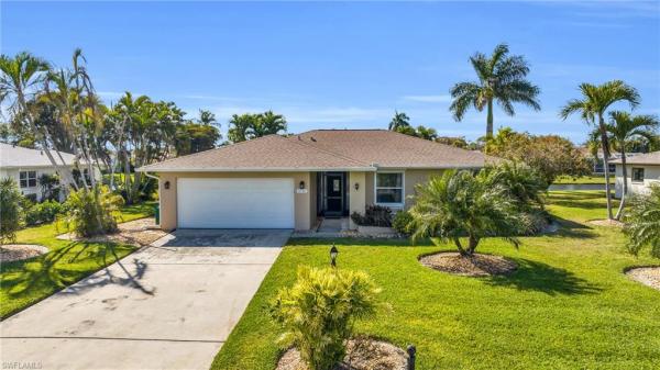 Lakewood, 4572 Eagle Key Cir, Naples, Florida 34112, image 1