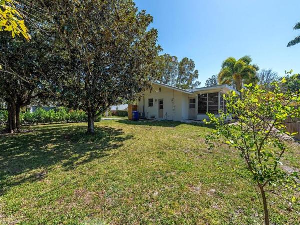 Lake Park, 1055 N 13th St, Naples, Florida 34102, image 1