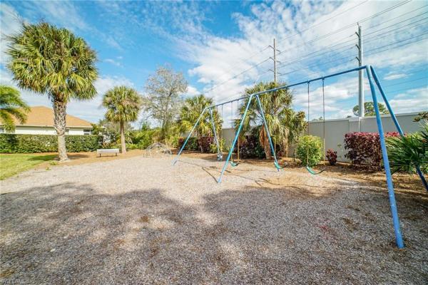 Maplewood, 180 Stanhope Cir, Naples, Florida 34104, image 1