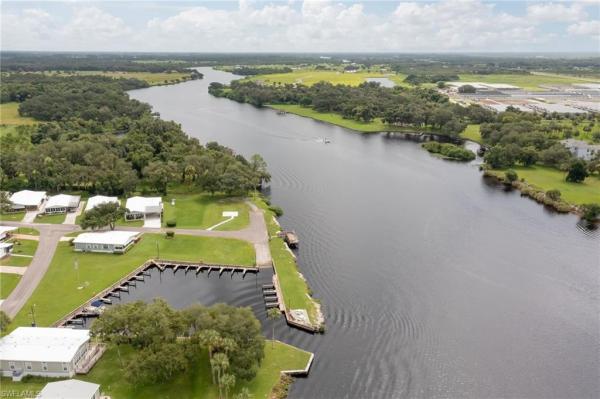 Oak Park Village, 23 Ashe St, Alva, Florida 33920, image 1