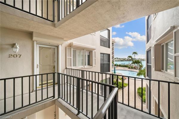Commodore Club, 222 Harbour Dr #207, Naples, Florida 34103, image 1