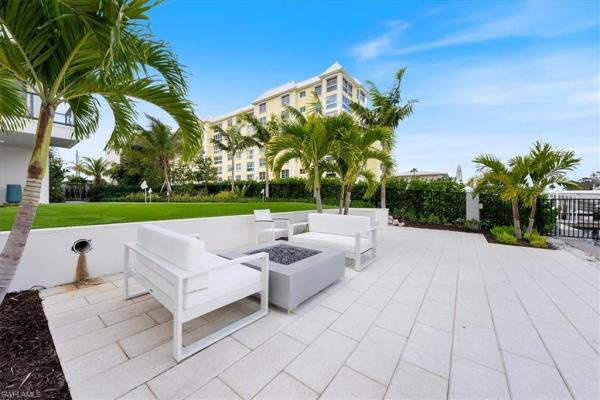 La Perle, 1820 N Gulf Shore Blvd #203, Naples, Florida 34102, image 1