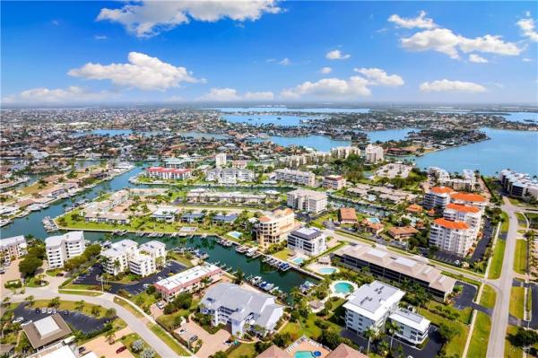 Mariner Palm Harbor, 908 Panama Ct #303, Marco Island, Florida 34145, image 1