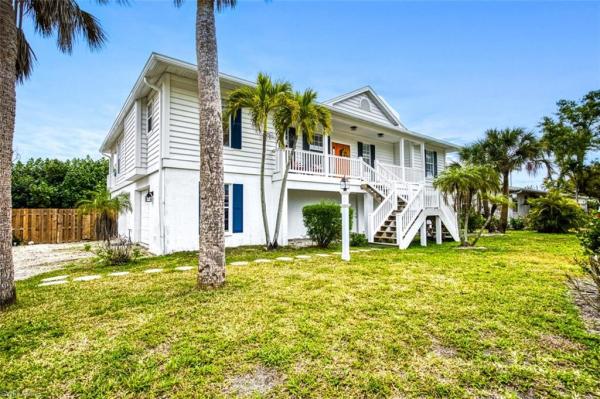 Murex Lakes, 396 Lake Murex Blvd, Sanibel, Florida 33957, image 1