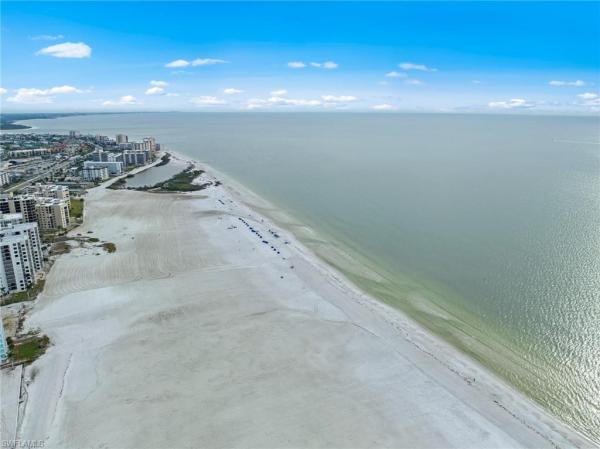 Santini Cross, 198 Curlew St, Fort Myers Beach, Florida 33931, image 1