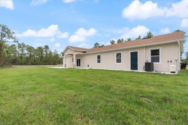 Alva Residential, 3205 23rd St, Alva, Florida 33920, image 1