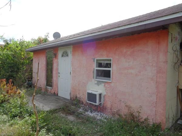 Lehigh Acres Residential, 2712 SW 7th St, Lehigh Acres, Florida 33976, image 1