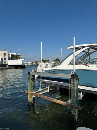 4090 N Gulf Shore Blvd, Naples, Florida 34103, image 1