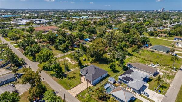 Santa Anna Park, 1434 Markland Ave, Fort Myers, Florida 33916, image 1