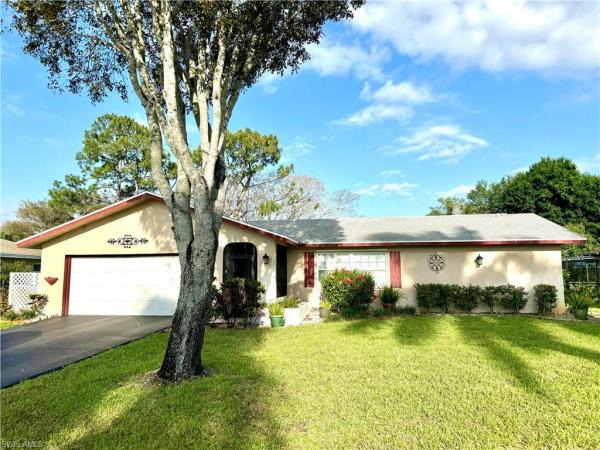 Flamingo Estates, 900 Roseate Dr, Naples, Florida 34104, image 1