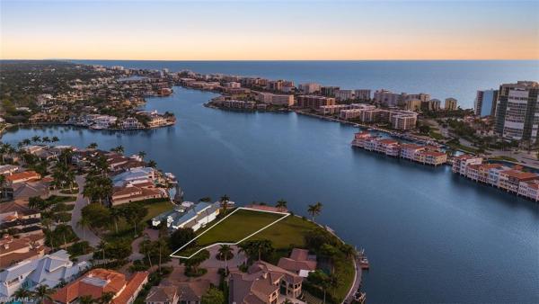 Park Shore, 206 Mermaids Bight, Naples, Florida 34103, image 1
