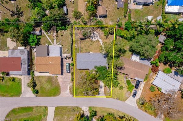 Coconut Grove At Olde Naples, 881 W Coconut Cir, Naples, Florida 34104, image 1