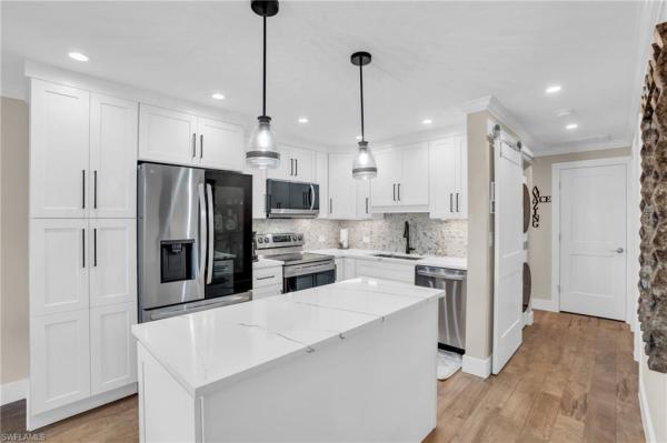 Granada At Oyster Bay, 1595 Curlew Ave #3-2, Naples, Florida 34102, image 1