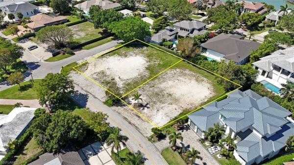 The Moorings, 3235 Regatta Rd, Naples, Florida 34103, image 1