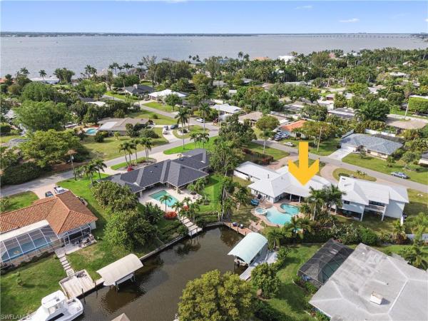 Sunset Cove, 650 Travers Ave, Fort Myers, Florida 33919, image 1