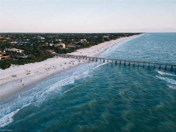 Quincy Square, 7877 Clemson St #201, Naples, Florida 34104, image 1