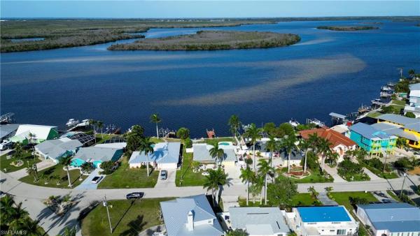 Island Harbors, 11827 Island Ave, Matlacha, Florida 33993, image 1
