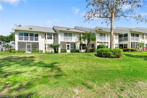 Country Hollow, 433 Country Hollow Ct #C105, Naples, Florida 34104, image 1