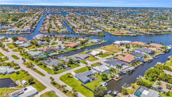Cape Coral, 5230 Sarasota Ct, Cape Coral, Florida 33904, image 1