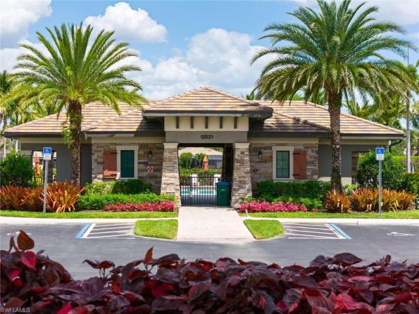 Camden Square, 6607 Everton Ct, Fort Myers, Florida 33966, image 1