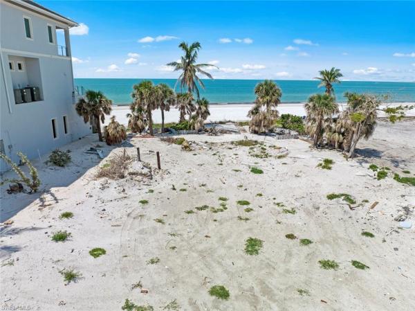 Cases, 3750 Estero Blvd, Fort Myers Beach, Florida 33931, image 1