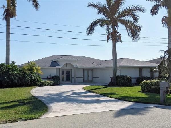 Cape Coral Residential, 1638 40th Ter, Cape Coral, Florida 33904, image 1