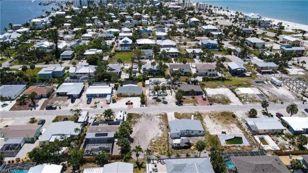 Leilani, 173 Hibiscus Dr, Fort Myers Beach, Florida 33931, image 1