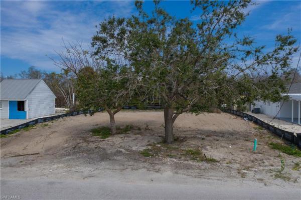 190 Tropical Shore Way, Fort Myers Beach, Florida 33931, image 1