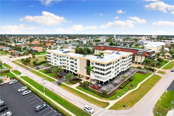 Marisol Plaza, 921 Seagrape Dr, Marco Island, Florida 34145, image 1