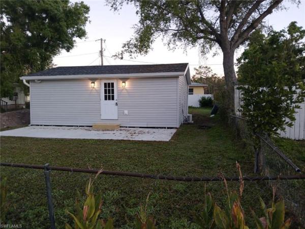 Palmona Park, 346 Stockton St, North Fort Myers, Florida 33903, image 1