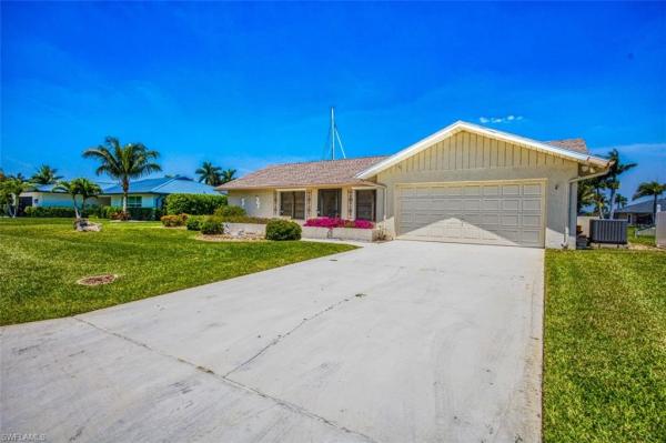 Town & River, 979 Town And River Dr, Fort Myers, Florida 33919, image 1