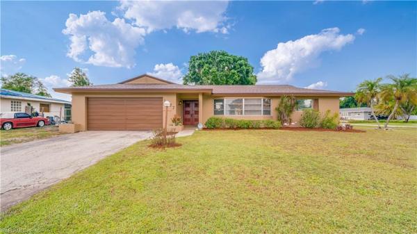 Cypress Lake Country Club Estates, 1677 Fountainhead Rd, Fort Myers, Florida 33919, image 1