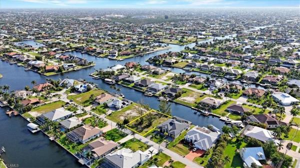 Cape Coral Residential, 4121 28th Ave, Cape Coral, Florida 33914, image 1