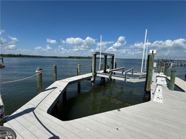 Holiday Heights, 5585 Avenida Pescadora, Fort Myers Beach, Florida 33931, image 1