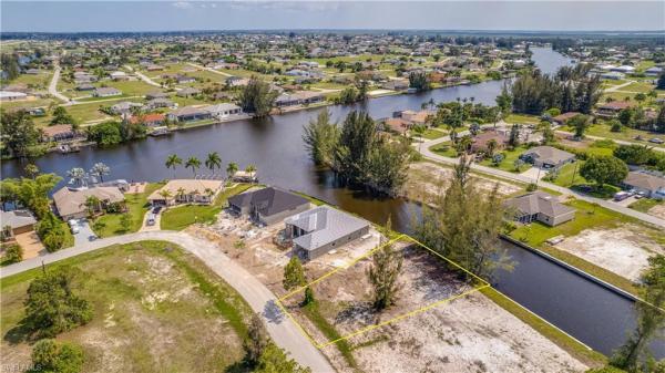 Cape Coral Residential, 2310 33rd Ave, Cape Coral, Florida 33993, image 1