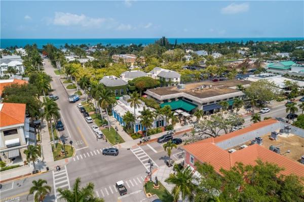 Algonquin Club, 421 S 12th Ave ##A1, Naples, Florida 34102, image 1