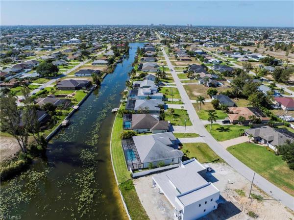 Cape Coral, 2911 11th Pl, Cape Coral, Florida 33914, image 1