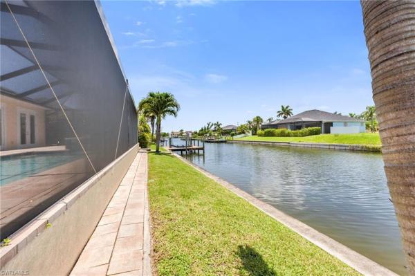 Cape Coral Residential, 3934 17th Ave, Cape Coral, Florida 33914, image 2