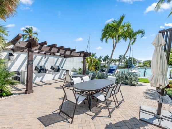Beacon House, 2170 N Gulf Shore Blvd #64E, Naples, Florida 34102, image 1