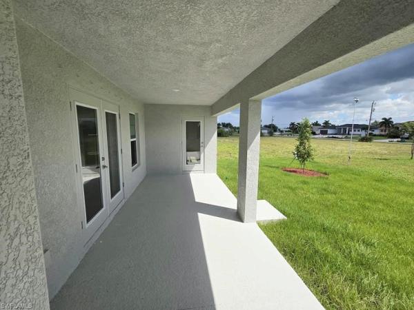 Cape Coral Residential, 4226 32nd Ter, Cape Coral, Florida 33993, image 3