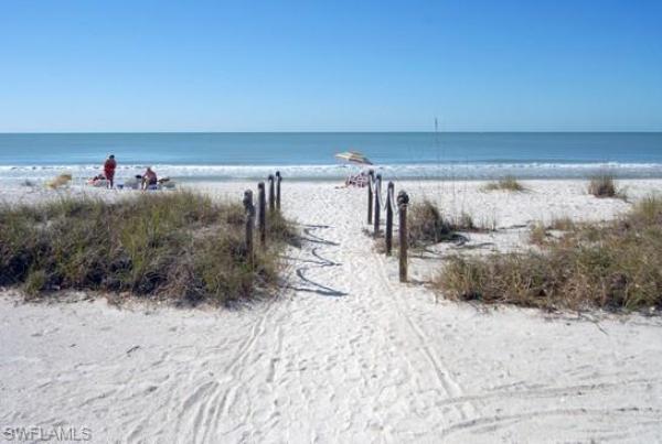 Cordova At Spanish Wells, 9937 N Alhambra Ln, Naples, Florida 34135, image 1