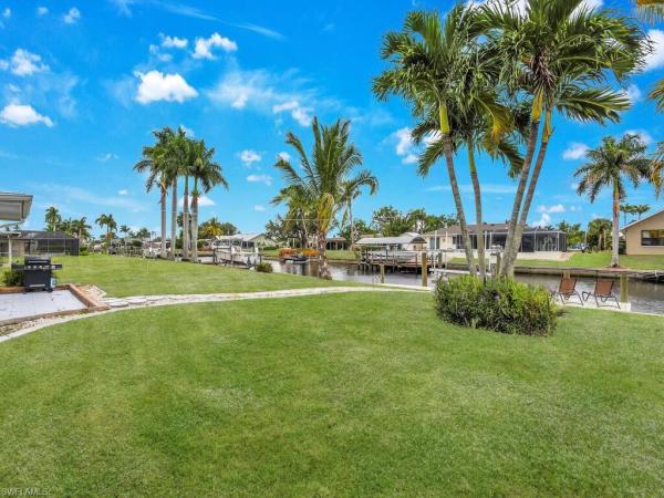 Cape Coral, 5253 Willow Ct, Cape Coral, Florida 33904, image 1