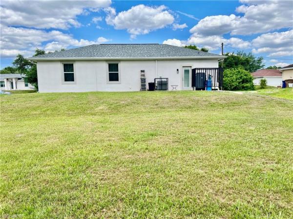 Twin Lakes Estates, 158 S Thornton Ave, Lehigh Acres, Florida 33974, image 1