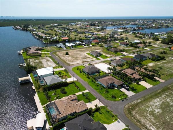 Cape Coral, 2701 42nd Ave, Cape Coral, Florida 33993, image 1