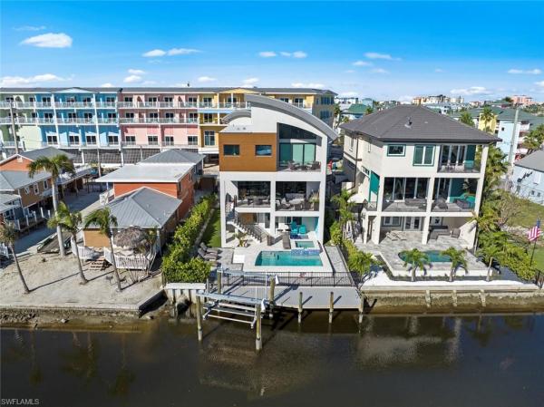 Crescent Park, 250 Crescent St, Fort Myers Beach, Florida 33931, image 1