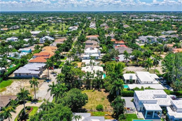 The Moorings, 400 Wedge Dr, Naples, Florida 34103, image 1