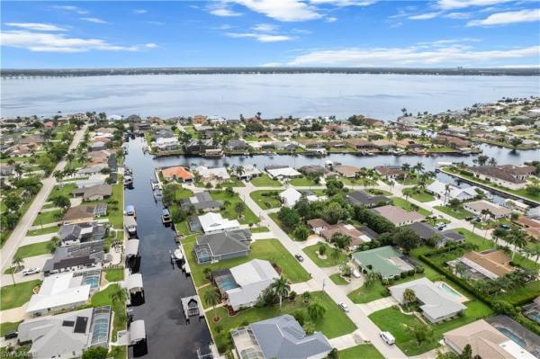 Cape Coral, 1941 31st St, Cape Coral, Florida 33904, image 1