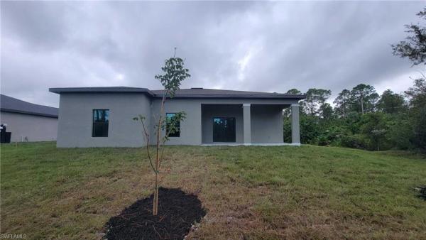 Bonita Springs Residential, 1129 E Augusta St, Bonita Springs, Florida 33974, image 1